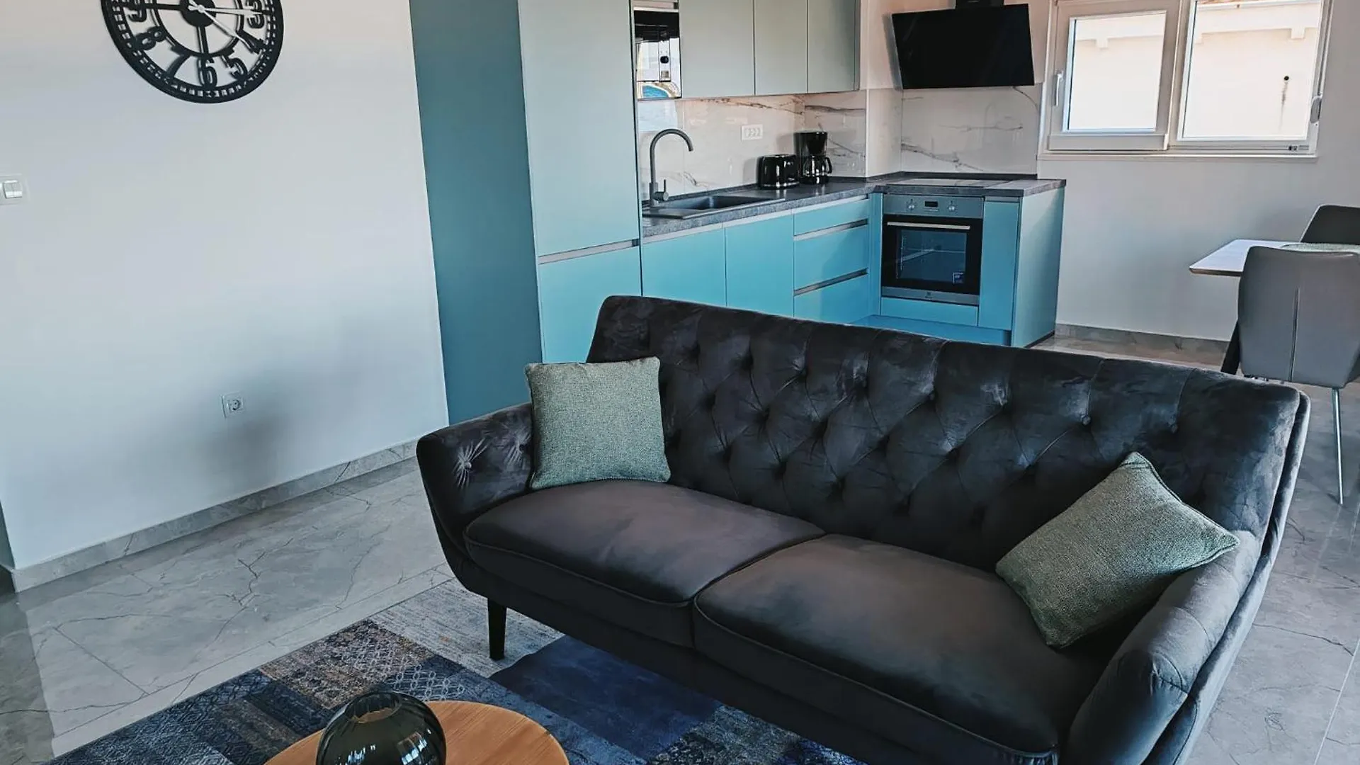 Azure Apartment Kali