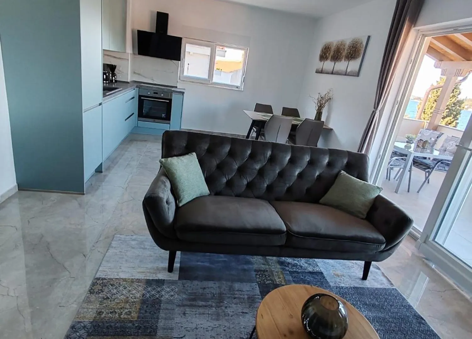 Azure Apartment Kali
